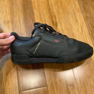 Adidas Calabasas Sneaker Used/Like New